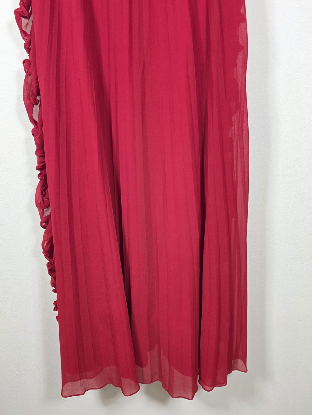 BADGLEY MISCHKA PLEATED RUFFLE GOWN SIZE 14 MSRP $890 - Picture 7 of 13